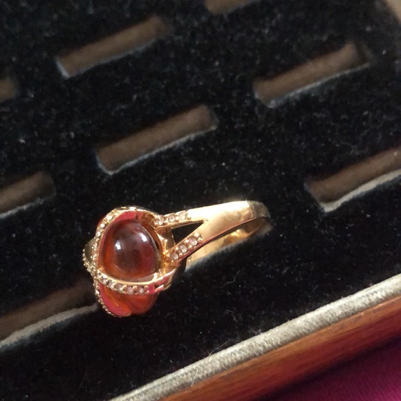 🌻🌻🌻 bundle 3 for 20🌻🌻 gold tone amber ring - Picture 4 of 4